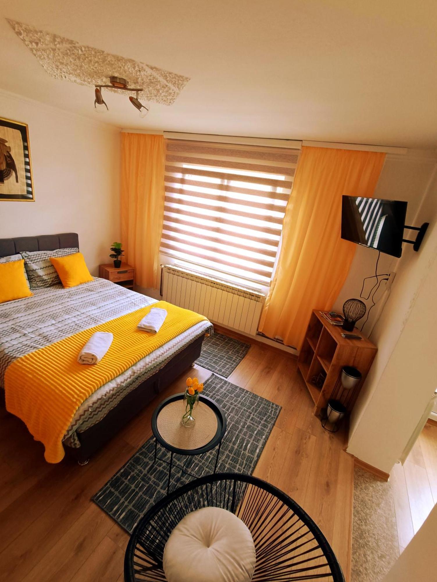 Garden Free Parking Apartamento Saraievo Exterior foto