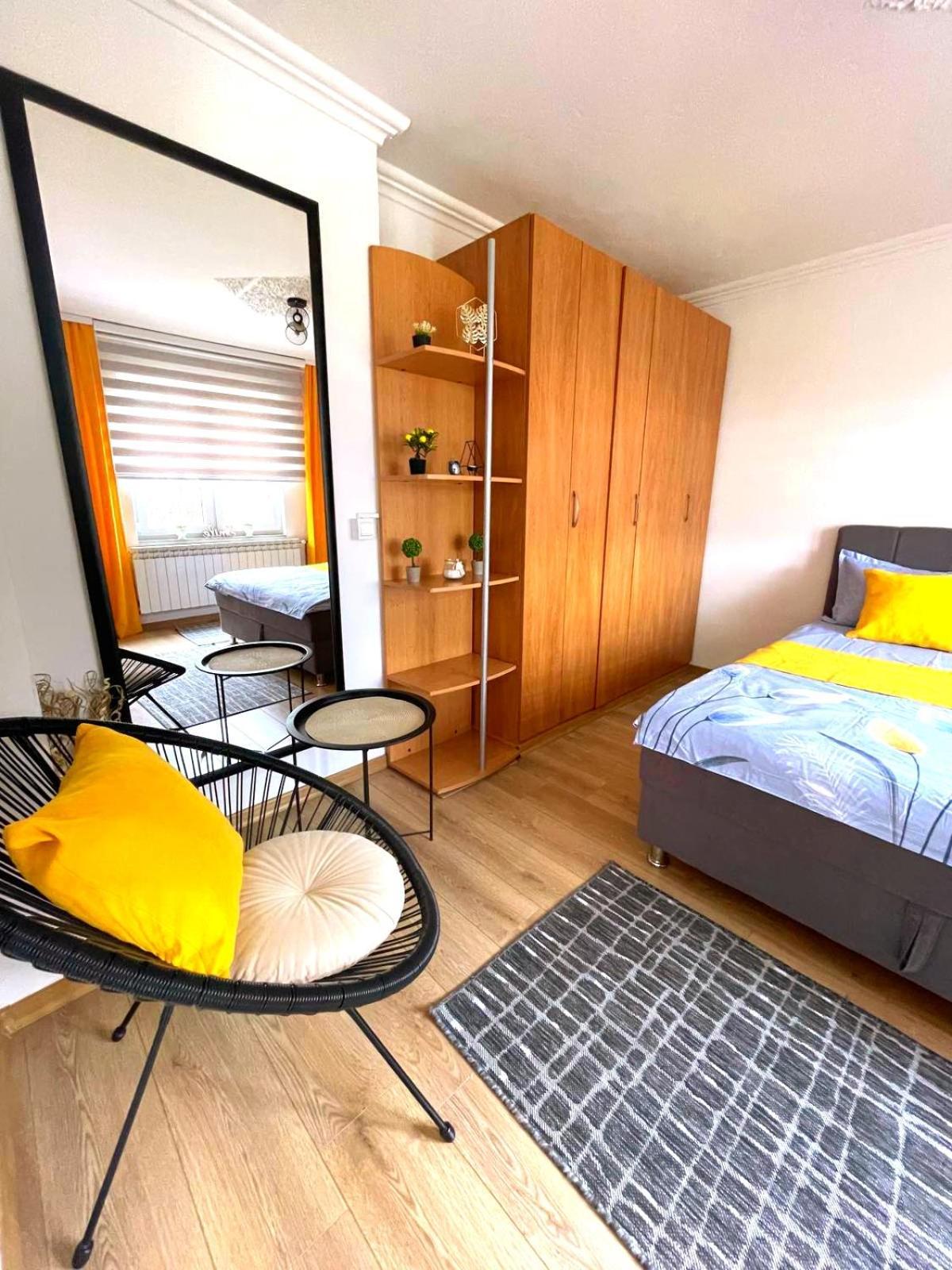 Garden Free Parking Apartamento Saraievo Exterior foto